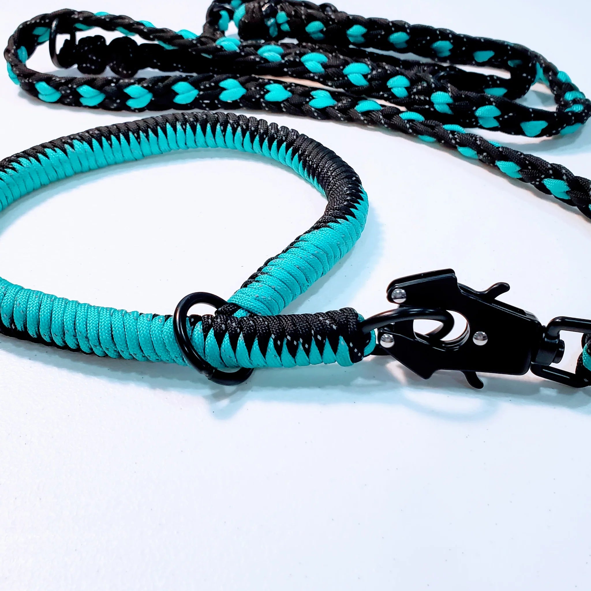 Slip-Teal-Leash-2048x2048-min.webp